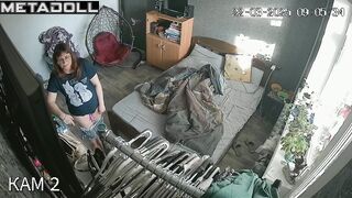 Georgeouse Greek babysitter has strong orgasms while fingering with a dildo