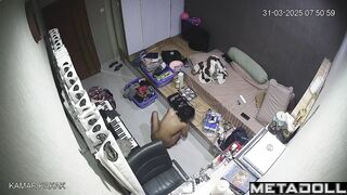 Old Belgian brunette MILF changes her dirty panties in the bedroom