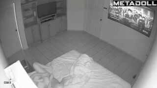 Tanned Irish aunt masturbates to orgasm with a vibrator