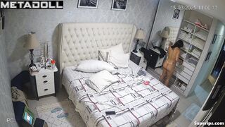 Big ass Latina milf gets fucked in her bed