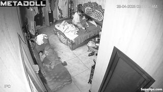 Arab MILF wife has sex with her husband