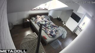 Babe saw his dick for the first time and decided to suck it