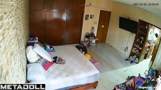 Vibrator helped her cum that morning - hidden camera