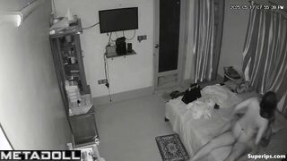 Guy fucked his wife in all positions / hidden camera