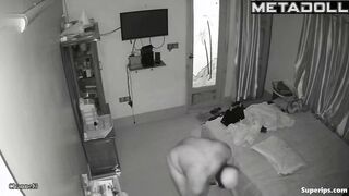 Guy fucked his wife in all positions / hidden camera