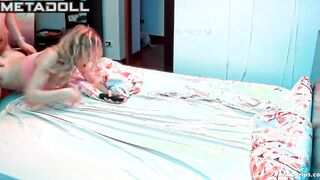 Guy fucks his juicy girlfriend (this couple likes to be watched on)