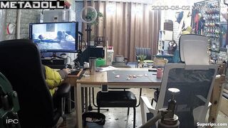 An Asian guy made a compilation of fuck videos with his girlfriend