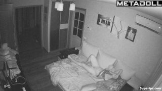 Bald husband turned on the redheaded milf by playing with her cunt