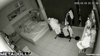 Husband licks hot pussy of bored wife with phone in hand