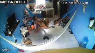 Couple almost tore the hammock under their weight