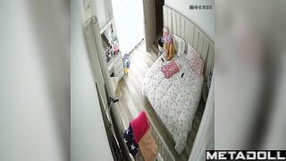 This lady just got out of the shower (clean and very stunning body)