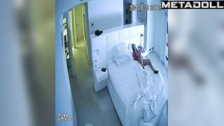 Milf having fun with a vibrator before her husband appearance