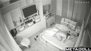 Chubby wife watching he making her cunnilingus, bedroom scenes
