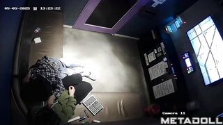 Blowjob in the karaoke club - asian teens having fun
