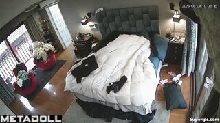Blonde who intensely cummed doesn't want to get off her boyfriend's dick