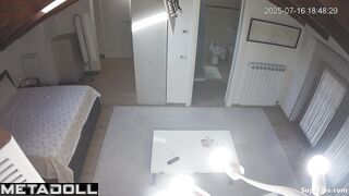 Her body is awesome, look now (home hidden camera)