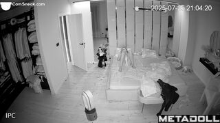 They kissing hotly on the second date in bed, look