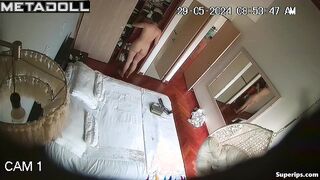Look how she gets ready for work, home routine video