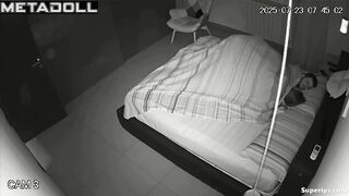 Bearded boyfriend fucked her so hot under the blanket