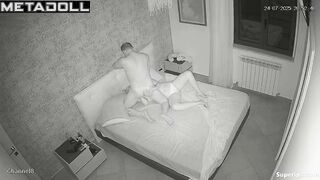 Husband plays with his wife's cunt while she plays with his cock