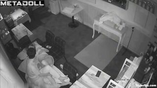 A temperamental guy brings his Asian girlfriend to orgasm with his fingers