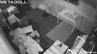 A temperamental guy brings his Asian girlfriend to orgasm with his fingers