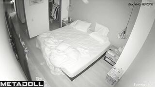 The husband licked his wife's wet pussy before inserting his penis