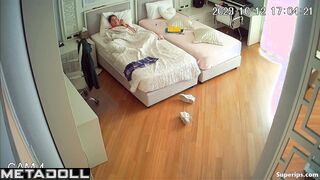 Bored schoolgirl secretly masturbates while watching porn