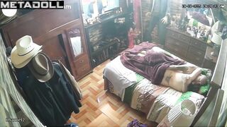 Chubby tattooed milf gives morning blowjob to bald man