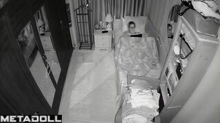 She covered herself with a blanket and started to masturbate