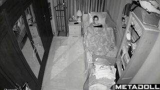 She covered herself with a blanket and started to masturbate