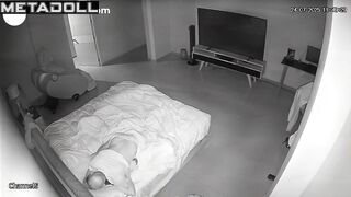 Look how sexy her hips moved - bedroom hidden camera