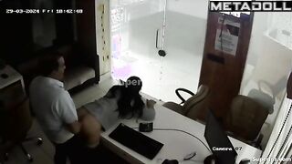 Look, boss fucking his secretary live / hidden camera