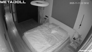 A skinny cutie arranged a sexy surprise for her boyfriend