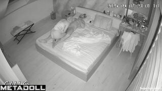Skinny blonde turns on her bearded husband with an excellent blowjob