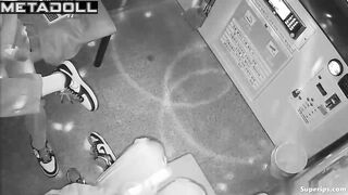 A guy brings his girlfriend to orgasm with his fingers in a karaoke room