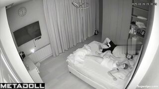 Babe cums with him every time, night bedroom video