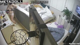 Lazy asian fuck on the floor (parents having fun)