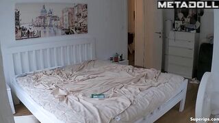 They can only get orgasm together (threesome video)