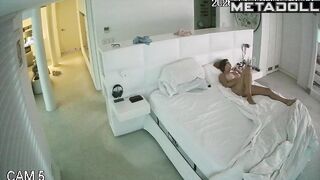 Old slutty perverts invited a tattooed whore for oral sex