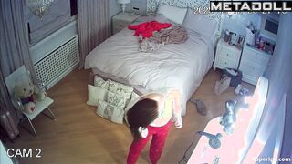 Babe likes her evening routine - bedroom hidden camera