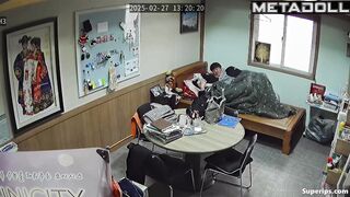 Asian couple were cold and decided to warm up with sex
