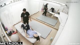 Young doctor helps her get back on her feet, public video