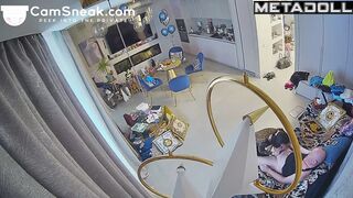 Perfect blowjob from his wife / living room hidden cam