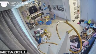 Perfect blowjob from his wife / living room hidden cam