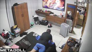 Babe quickly jumped on his dick to make him cum hot