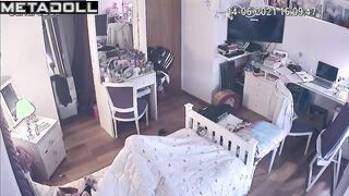 Clicking phone in bed is her new passion, look now