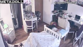Clicking phone in bed is her new passion, look now