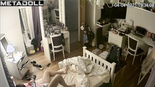 Chubby lady is about to cum / bedroom hidden camera