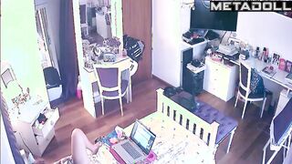 She turned on her laptop to play and then decided to masturbate